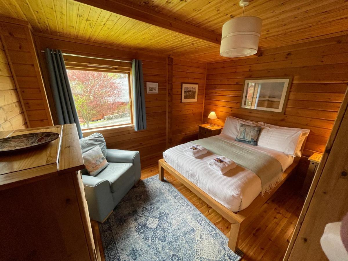 Luxury 3 Bedroom, 3 Bathroom Lodge With Hot Tub Llanbedr  Kültér fotó