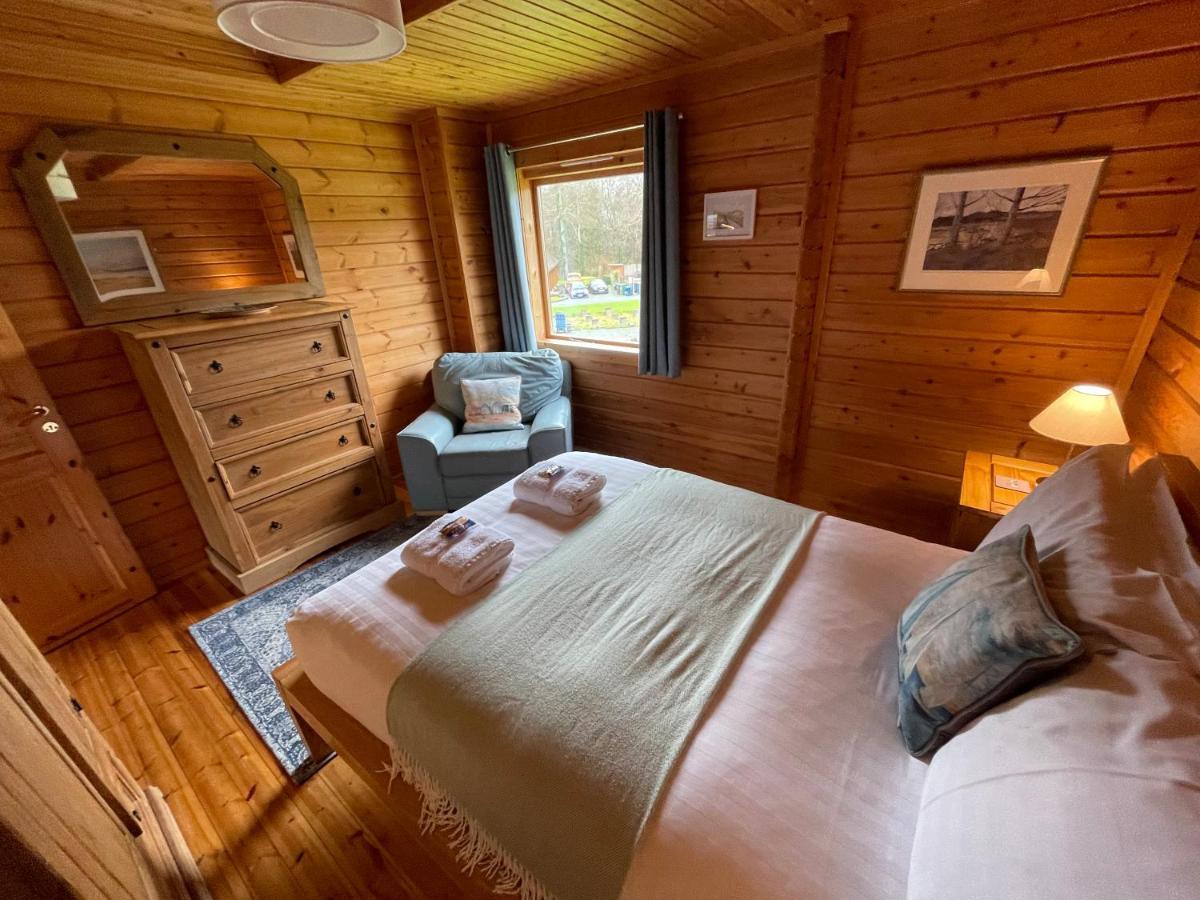 Luxury 3 Bedroom, 3 Bathroom Lodge With Hot Tub Llanbedr  Kültér fotó